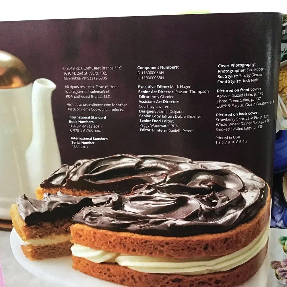 Taste Of Home Cookbook Holiday & Celebrations 2019 Recipes & Tips Hardcover